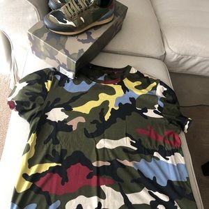 COPY - Valentino Sneakers And T-Shirt